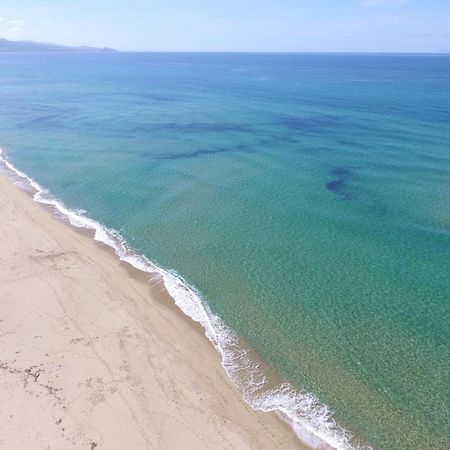 A Mare Di Ginepri 06D Bilo Lägenhet Badesi Exteriör bild